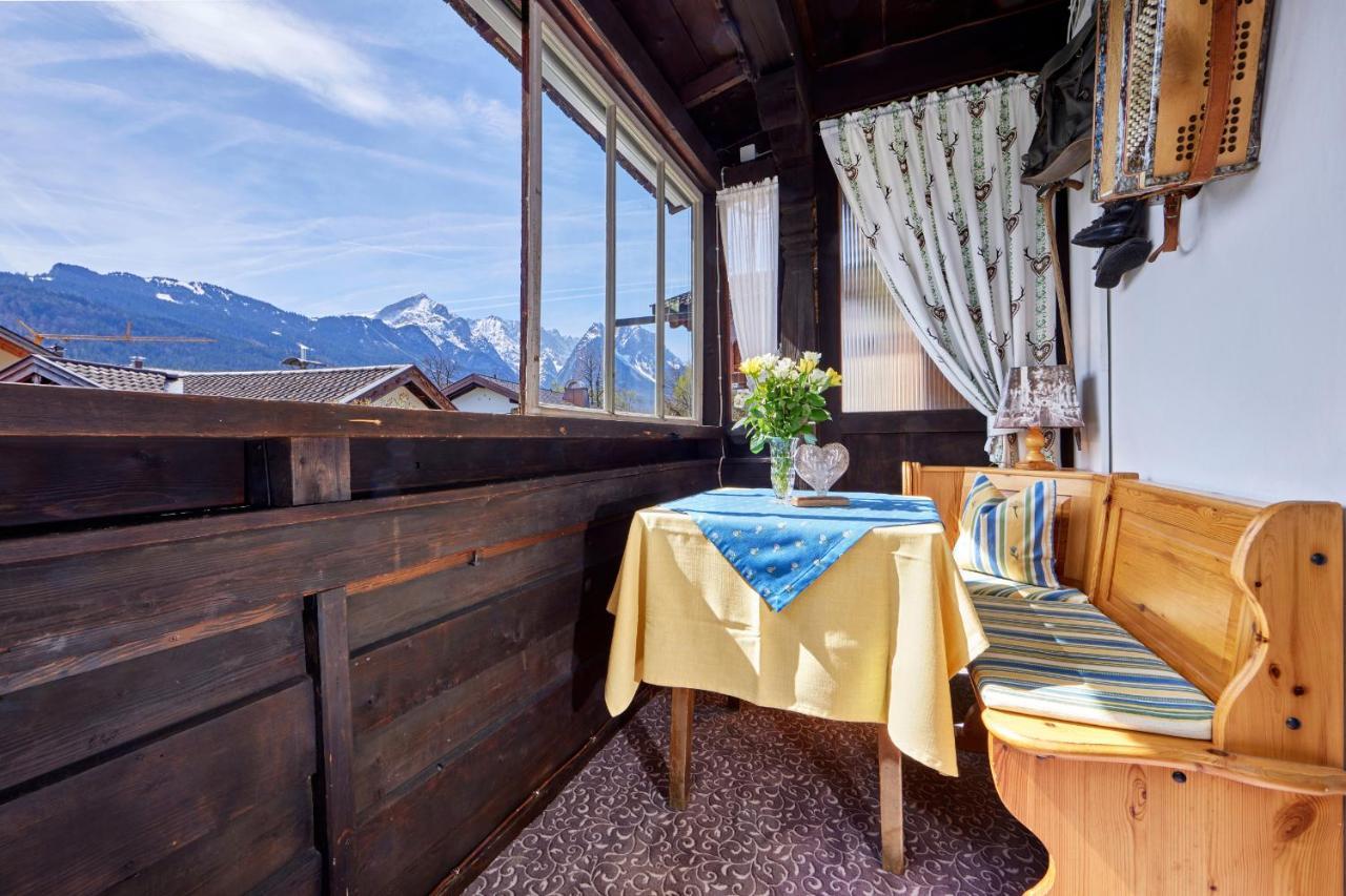 Gaestehaus Angela Garmisch-Partenkirchen Extérieur photo