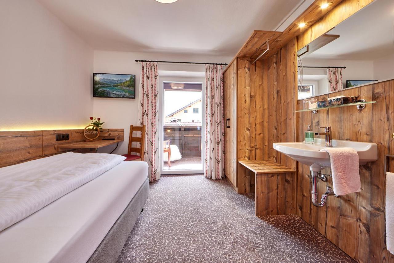 Gaestehaus Angela Garmisch-Partenkirchen Extérieur photo