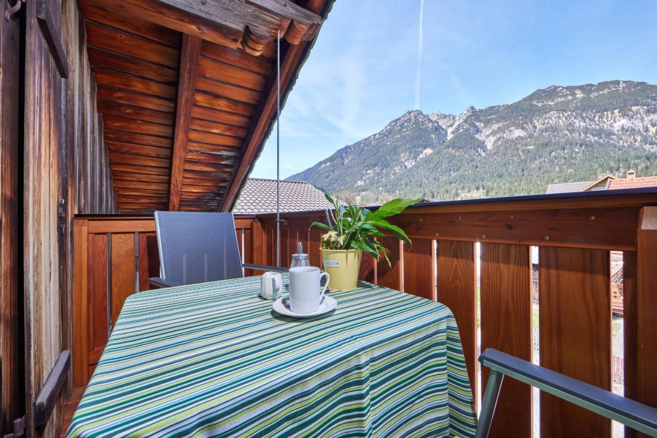 Gaestehaus Angela Garmisch-Partenkirchen Extérieur photo